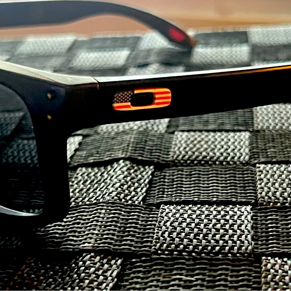 Men’s Oakley sunglasses